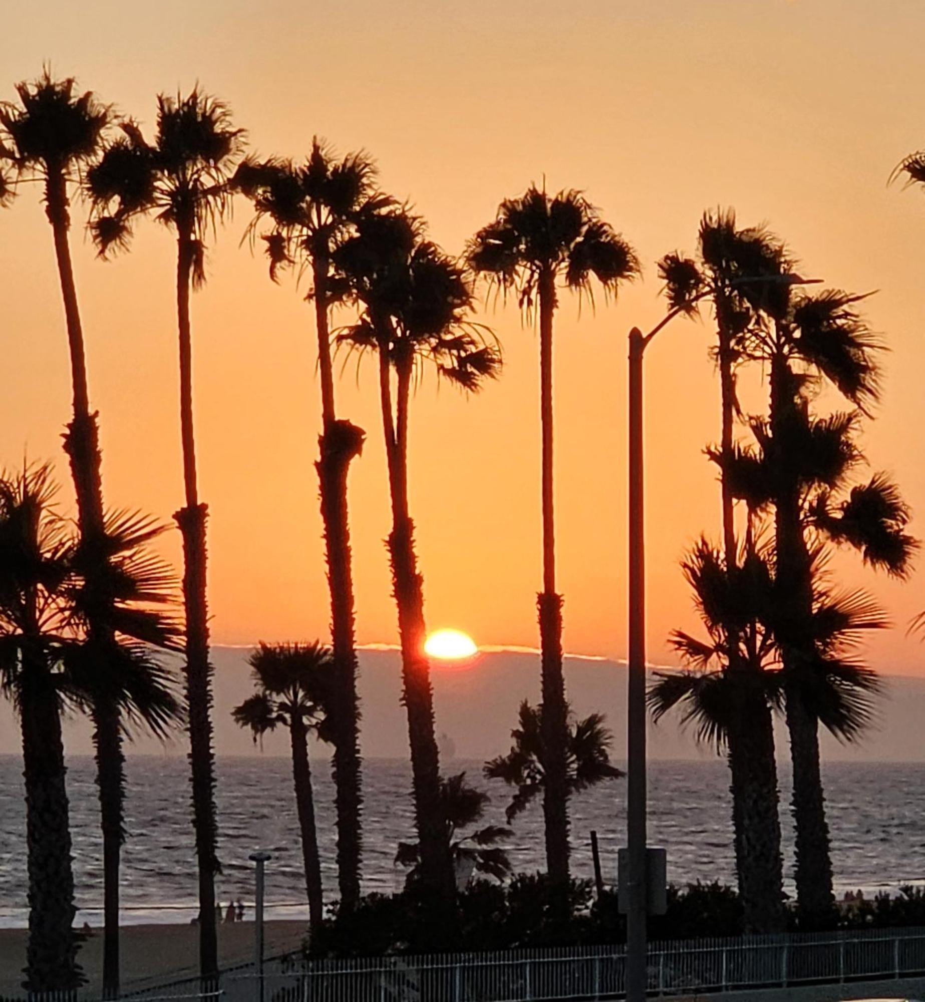 Huntington Surf Inn Huntington Beach Esterno foto